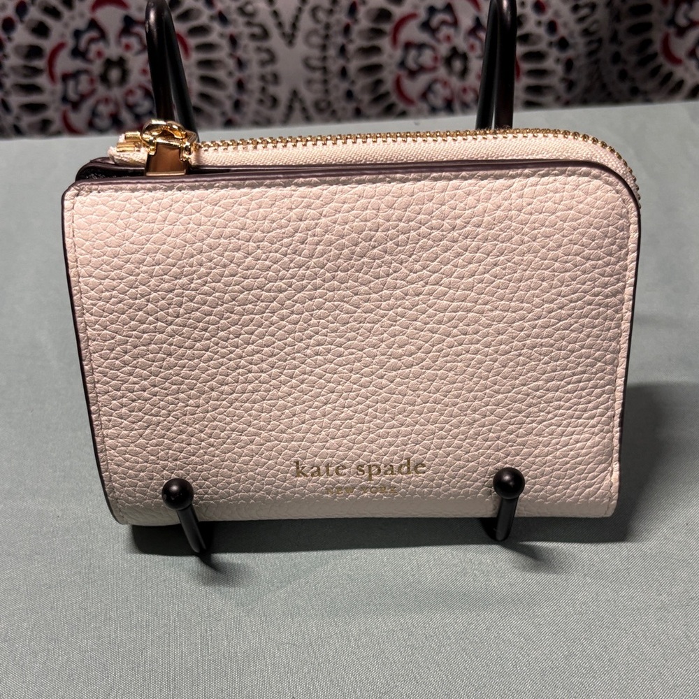 Kate Spade Staci Colorblock Small Bifold Wallet Warm Beige Brown Parchment NIB - Picture 2 of 8
